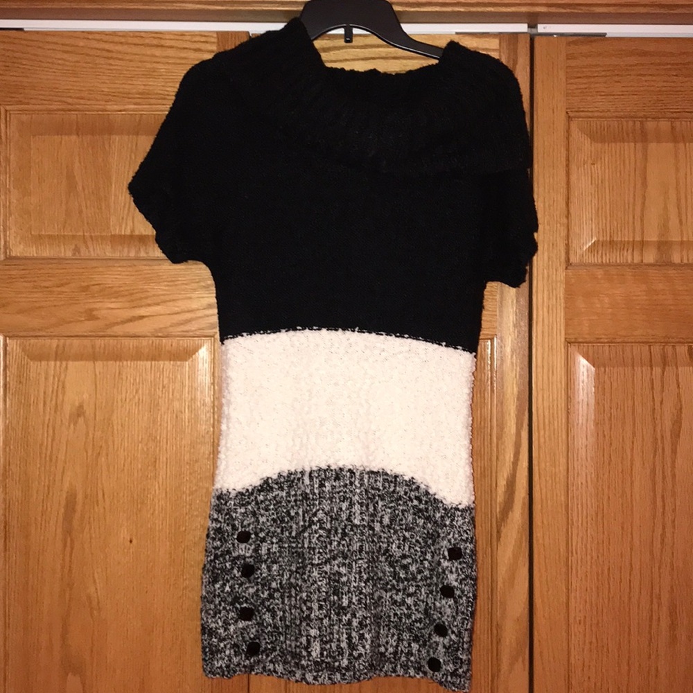 Stripped sweater dress with Cowell neckline